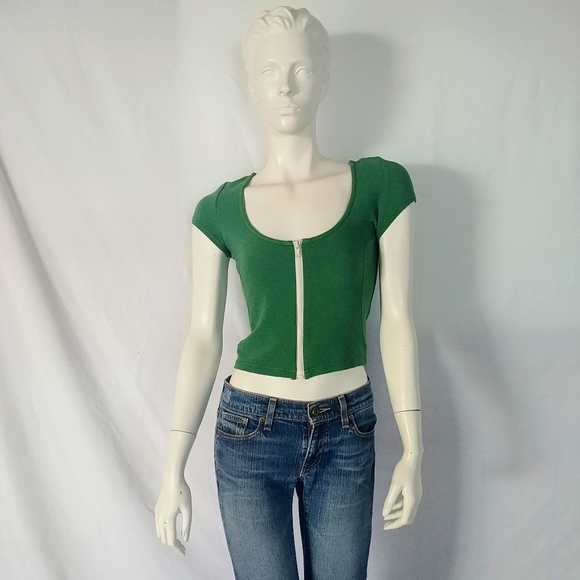 Wren Crop Top - Picture 1 of 8